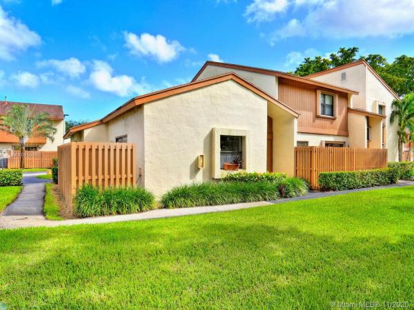 Greenglades, 10731 SW 113th Pl #106A, Kendall, Florida 33176, image 2