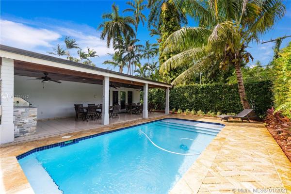 Granada, 1221 Alhambra Cir, Coral Gables, Florida 33134, image 2