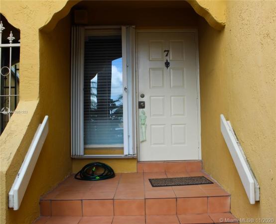 Gables Townhomes, 301 NW 84th Ct #707, Fountainebleau, Florida 33126, image 2