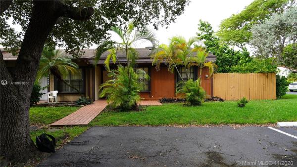 Cindis Place, 13532 SW 102nd Ln #13532, The Crossings, Florida 33186, image 2