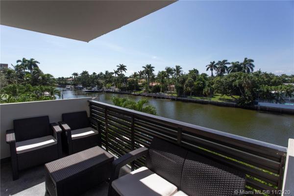 Guildford, 9800 W Bay Harbor Dr #301, Bay Harbor Islands, Florida 33154, image 2