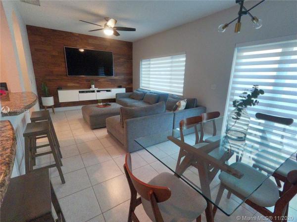 Plantation Trace, 13217 NW 7th Pl, Plantation, Florida 33325, image 2