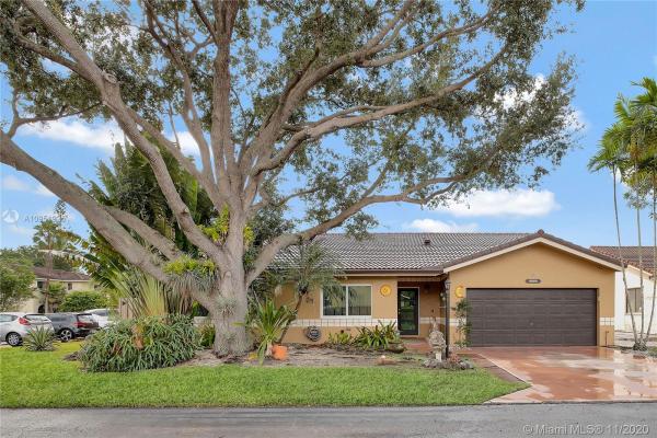 Oakwood Estates At The Hammocks, 15802 SW 105th St, The Hammocks, Florida 33196, image 2