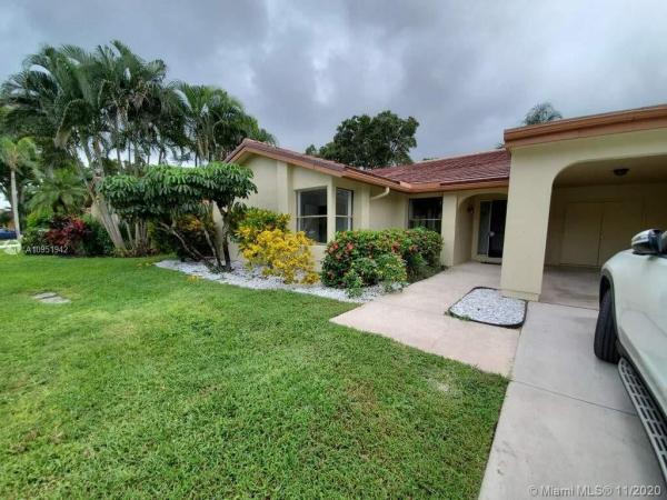 Forest Grove Patio Homes At Indian Spring, 5908 Forest Grove Dr #1, Boynton Beach, Florida 33437, image 2