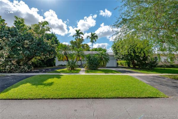 Spring View, 1020 Wren Ave, Miami Springs, Florida 33166, image 2