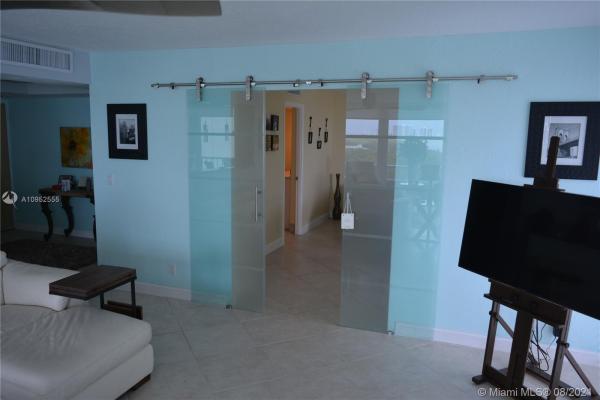 Water Glades, 5540 N Ocean Dr #5D, Riviera Beach, Florida 33404, image 2