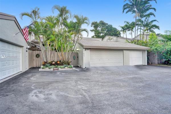 Sabal Chase, 11431 SW 110th Ln, Kendall, Florida 33176, image 2