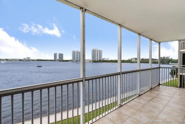 Point East, 2920 E Point East Dr #N401, Aventura, Florida 33160, image 2