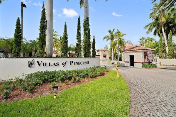 Villas Of Pinecrest, 8650 SW 67th Ave #1016, Pinecrest, Florida 33156, image 2