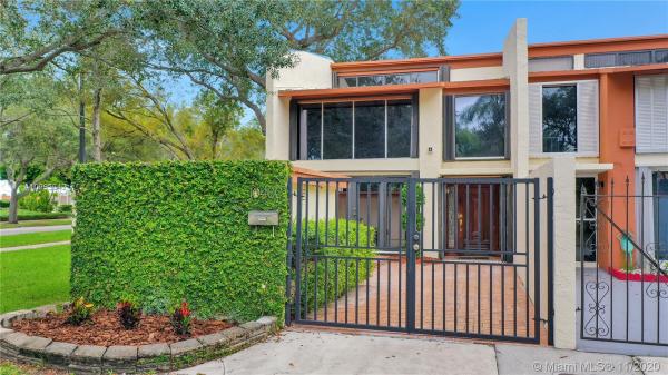 Sunset Park Lake Villas, 10400 SW 76th St, Kendall, Florida 33173, image 2