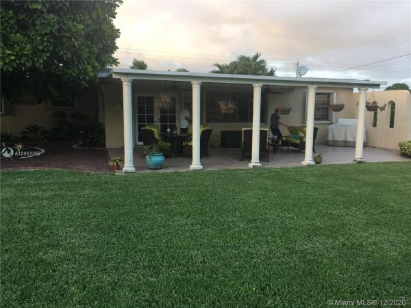 Fairfield Manors, 10800 SW 32nd St, University Park, Florida 33165, image 2