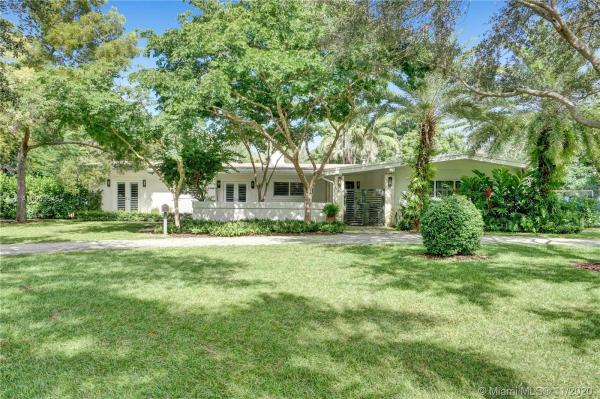 Town & Country Estates, 6601 SW 123rd St, Pinecrest, Florida 33156, image 2