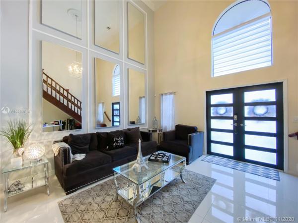 6862 SW 157th Ct, Unincorporated Dade County, Florida 33193, image 2