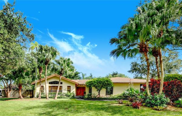 Brittany Acres, 12905 SW 102nd Ct, Kendall, Florida 33176, image 2