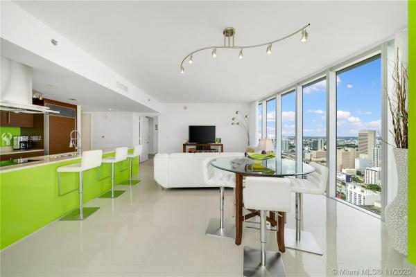 Icon Brickell Tower 3, 485 Brickell Ave #4202, Miami, Florida 33131, image 2