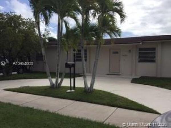 Barlovento, 9430 SW 16th St, Westchester, Florida 33165, image 2
