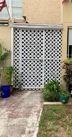 Mango Hill, 3840 W 11th Ave #31, Hialeah, Florida 33012, image 1