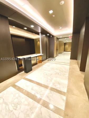Marina Tower, 19500 Turnberry Way #12B, Aventura, Florida 33180, image 1