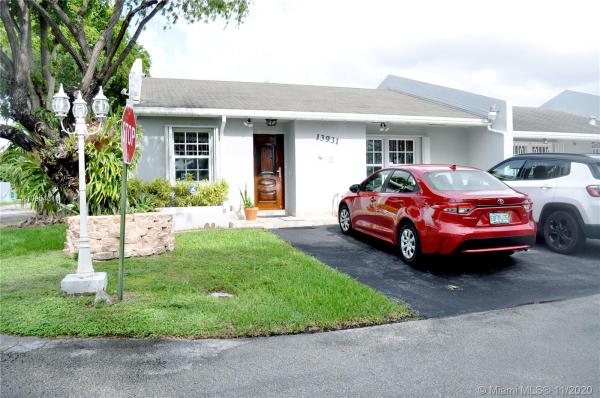 Evergreen Homes Villas, 13931 SW 58th Ter, Kendale Lakes, Florida 33183, image 2