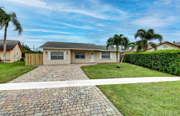 American Homes At Southwind Lakes, 9726 Richmond Cir, Boca Raton, Florida 33434, image 2