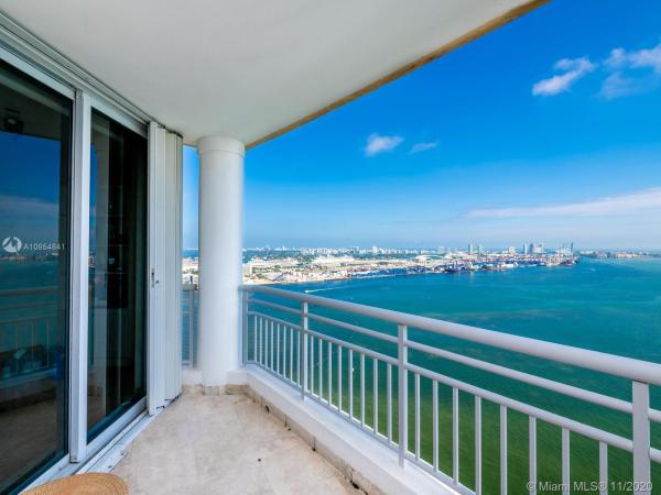 Two Tequesta Point, 808 Brickell Key Dr #3402, Miami, Florida 33131, image 2