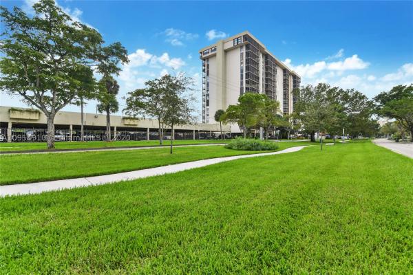 Dorset House, 2500 NE 135th St #B1006, North Miami, Florida 33181, image 1