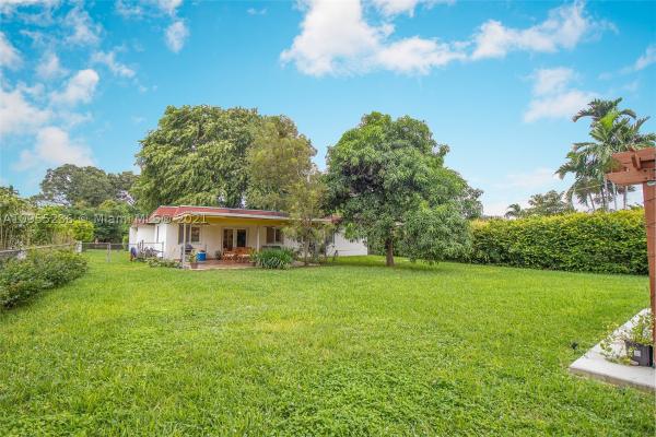540 NE 108th St, Unincorporated Dade County, Florida 33161, image 3
