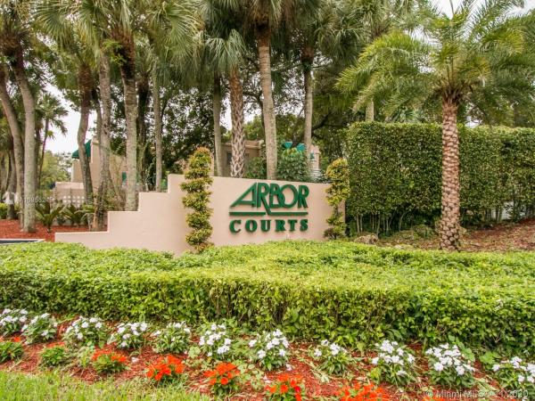 Arbor Courts, The Hammocks, Florida 33186, image 2