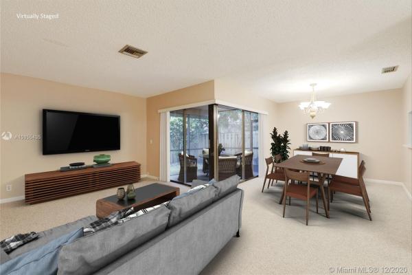 Townhomes Of Rock Creek, 19 Chestnut Cir, Cooper City, Florida 33026, image 2