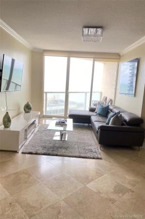 La Perla, 16699 Collins Ave #1606, Sunny Isles Beach, Florida 33160, image 2