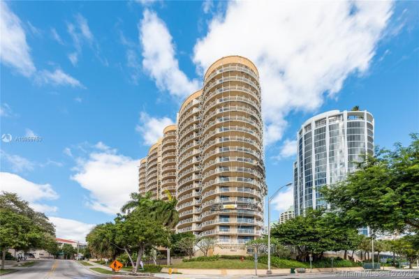 Grove Towers, 2843 S Bayshore Dr #P1-E, Miami, Florida 33133, image 2