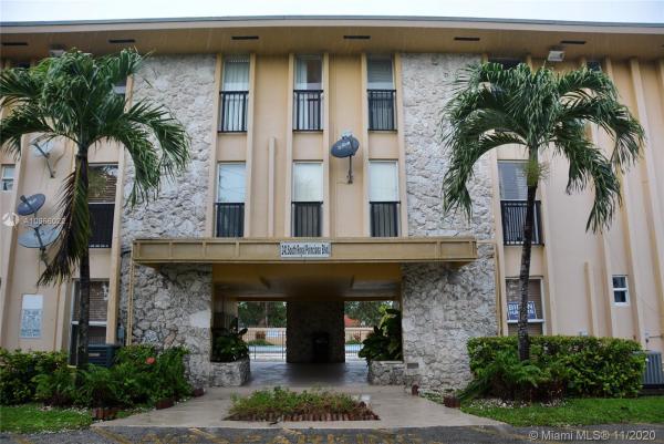 Royal Poinciana, 241 S Royal Poinciana Blvd #212, Miami Springs, Florida 33166, image 2