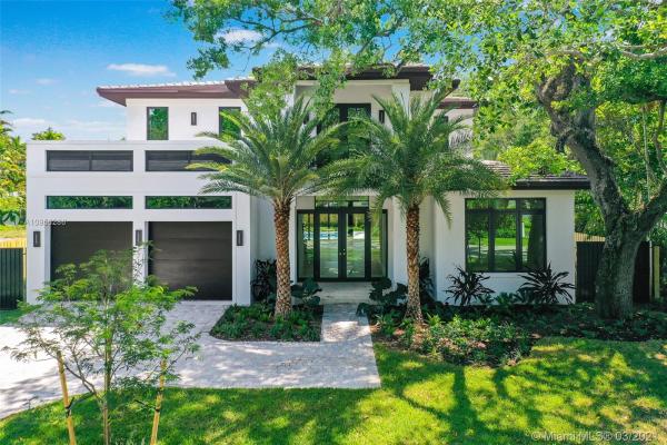 Pinecrest Villas, 7711 SW 61st Ave, South Miami, Florida 33143, image 2