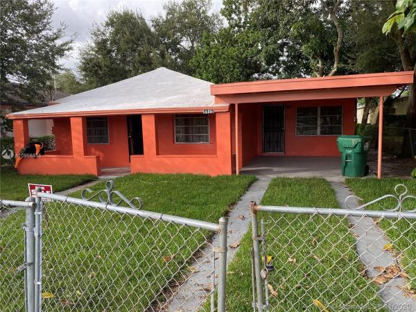 Magnolia, Miami Gardens, Florida 33054, image 2