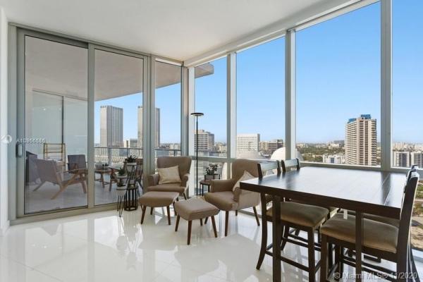 Paramount Miami Worldcenter, 851 NE 1st Ave #1604, Miami, Florida 33132, image 2