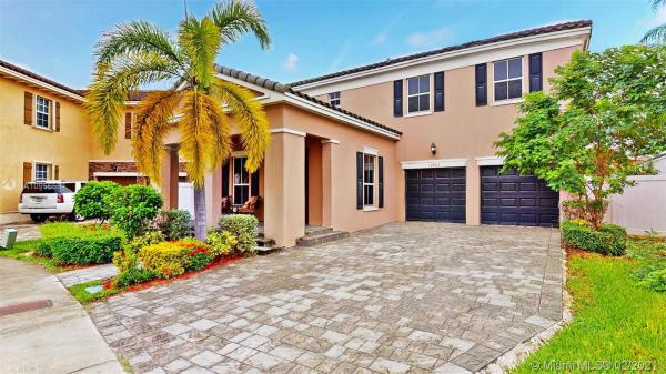 Kendall Commons Residential, 16921 SW 90th Terr Cir, The Hammocks, Florida 33196, image 2