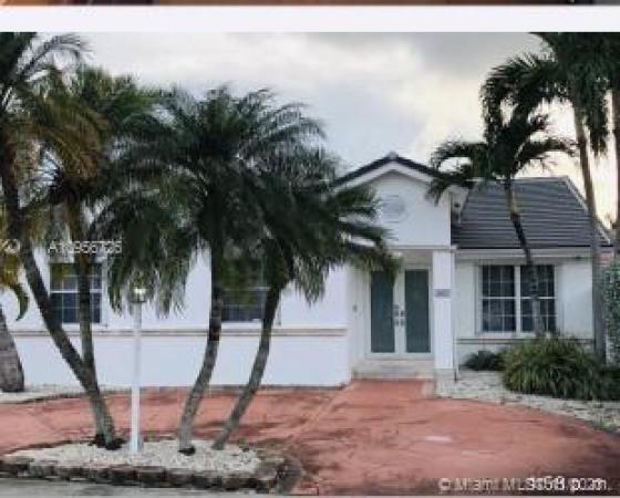 Venezia Homes Estates, 802 NW 133rd Ct, Tamiami, Florida 33182, image 2