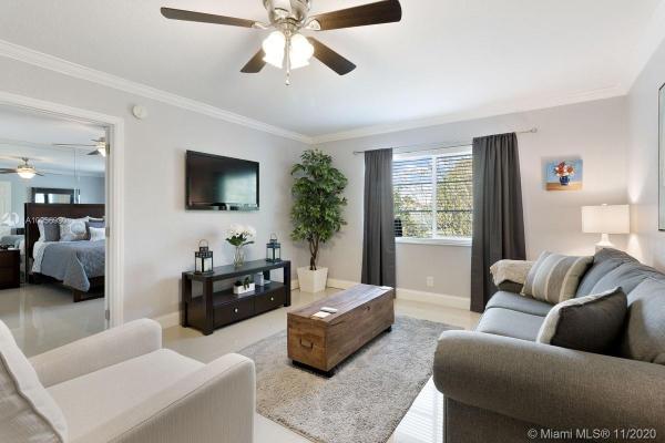 Manor Grove Village, 1950 N Andrews Ave #209D, Wilton Manors, Florida 33305, image 2