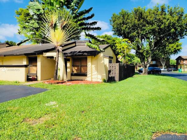Woodgate East, 12701 SW 68th Ln, Kendale Lakes, Florida 33183, image 2
