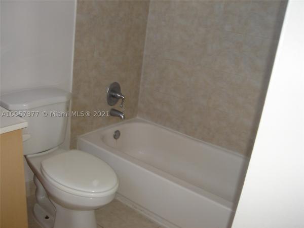 Plaza Of The Americas, 17021 N Bay Rd #901, Sunny Isles Beach, Florida 33160, image 3