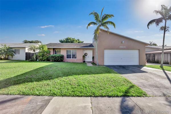 Beautiful Pines, 19635 SW 87th Pl, Cutler Bay, Florida 33157, image 2