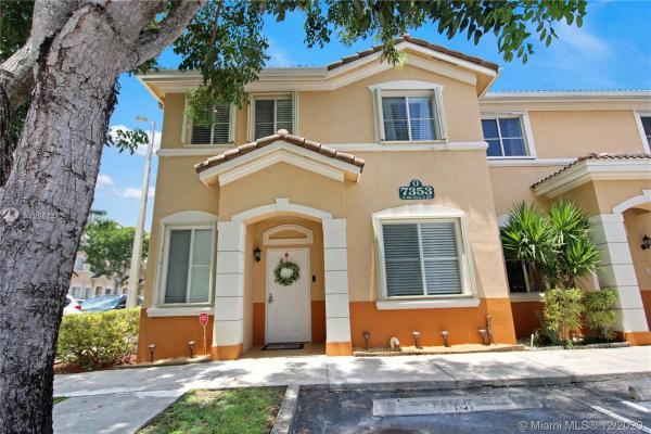 Shoma Villas 1 At Country Club Of Miami, 7353 NW 174 Ter #107, Hialeah, Florida 33015, image 2