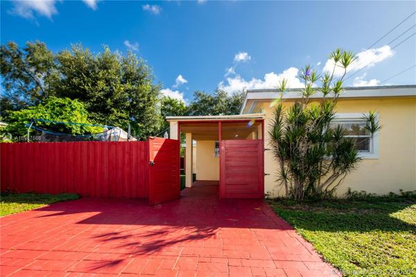 225 NW 103rd St, Unincorporated Dade County, Florida 33150, image 2
