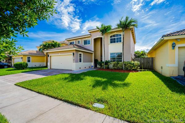 Pelican Bay At Old Cutler Lakes, 9078 SW 211th Ln, Cutler Bay, Florida 33189, image 2