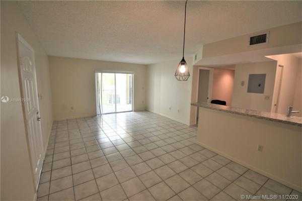 Le Club At Old Cutler, 8590 SW 212th St #203, Cutler Bay, Florida 33189, image 2