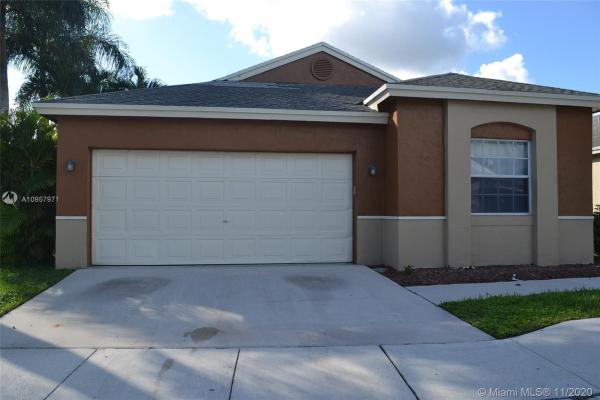Riverbend, 227 E Riverbend Dr, Sunrise, Florida 33325, image 2