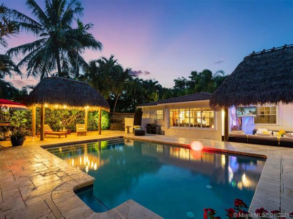 New Belle Meade, 960 NE 74th St, Miami, Florida 33138, image 2