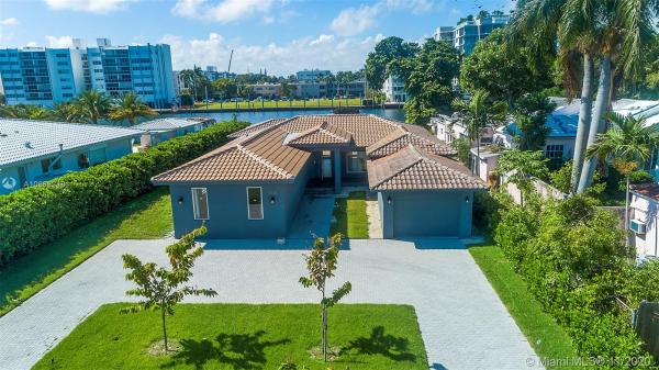 Altos Del Mar, 9528 Bay Dr, Surfside, Florida 33154, image 2