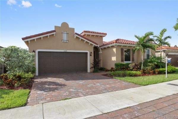 Venetian Parc, 15370 SW 176th Ln, Richmond West, Florida 33187, image 2
