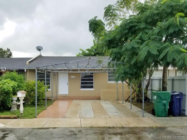 Royale Green, 12940 SW 47th Ter #12940, Kendale Lakes, Florida 33175, image 2
